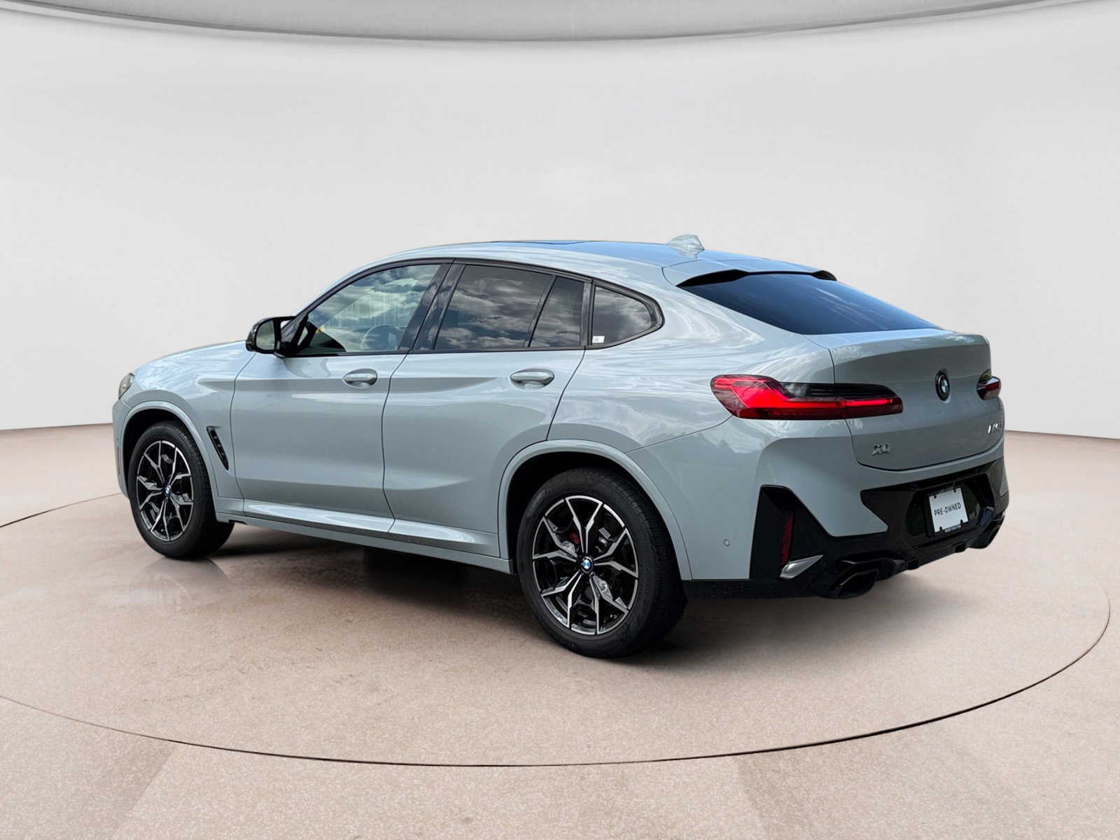 Used 2024 BMW X4 M40i w/ Premium Package AWD/4WD image 3