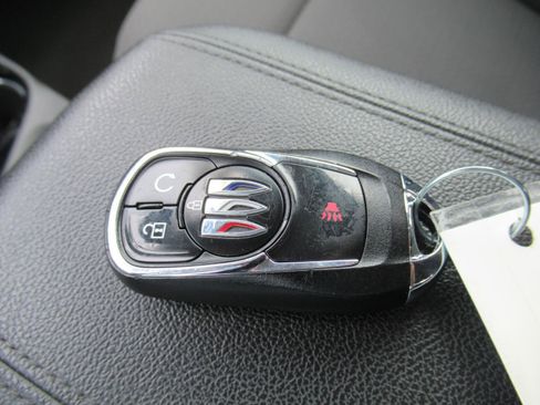 Used 2025 Buick Encore GX Preferred FWD image 29