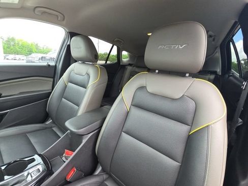 Used 2024 Chevrolet Trax ACTIV FWD image 21
