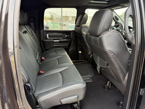 Used 2017 RAM 2500 Limited AWD/4WD image 31