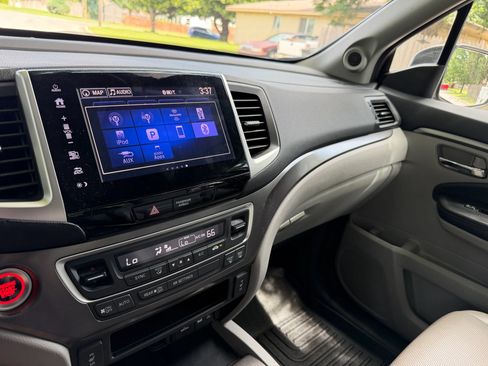 Used 2017 Honda Ridgeline RTL-T image 31