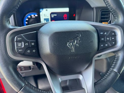 Used 2023 Ford Bronco Badlands AWD/4WD image 14