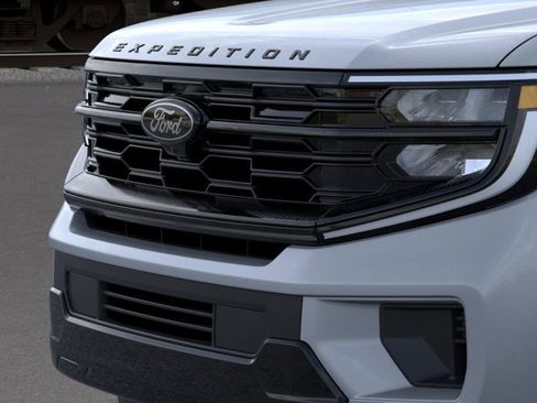 New 2026 Ford Expedition Max Platinum image 17