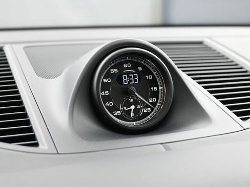 New 2026 Porsche Macan Turbo image 20