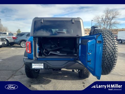 Used 2022 Ford Bronco Badlands image 32