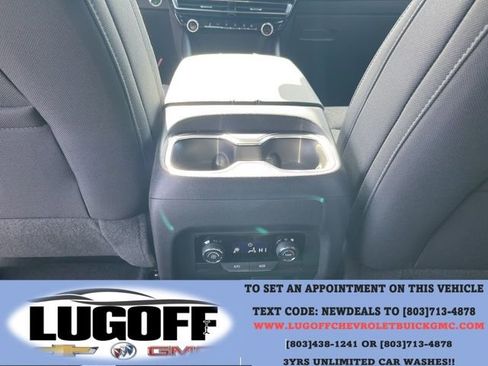 New 2026 Chevrolet Traverse LT w/ Midnight/Sport Edition FWD image 13