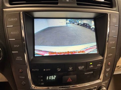 Used 2012 Lexus IS 250C RWD image 21