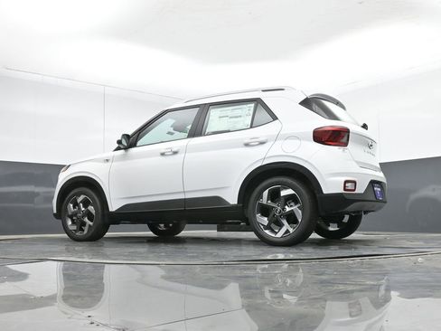 New 2026 Hyundai Venue SEL image 12
