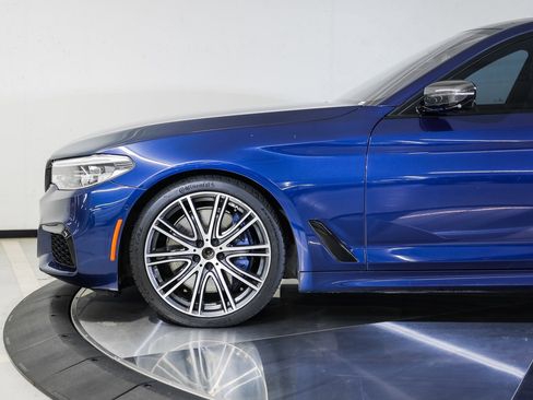 Used 2018 BMW M550i xDrive image 11