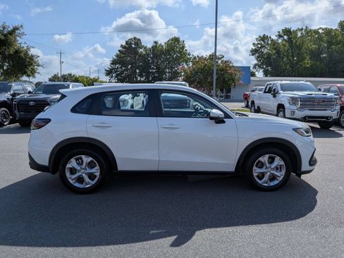 Used 2025 Honda HR-V LX image 2