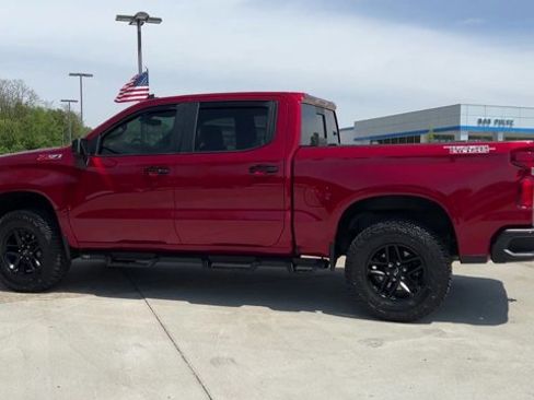 Used 2021 Chevrolet Silverado 1500 LT Trail Boss w/ Convenience Package II AWD/4WD image 7