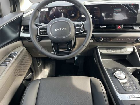 New 2026 Kia Carnival LXS image 11