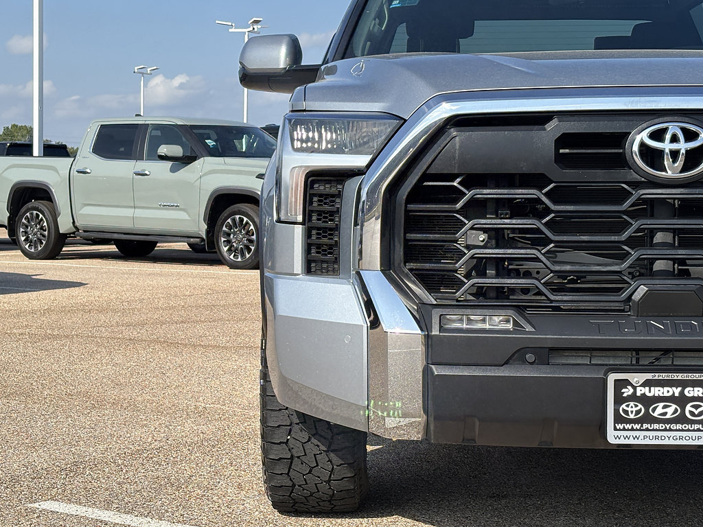 Used 2022 Toyota Tundra SR5 w/ TRD Off-Road Premium Package AWD/4WD image 4