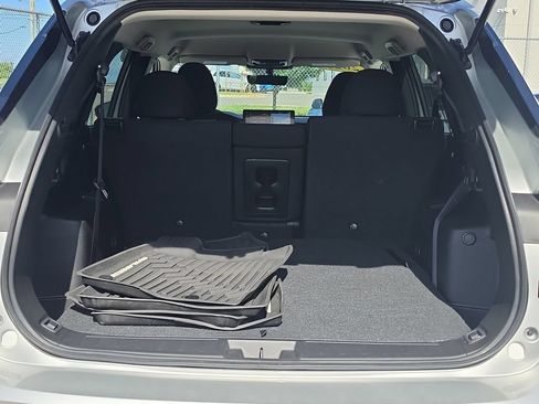 Used 2025 Mitsubishi Outlander ES FWD image 6