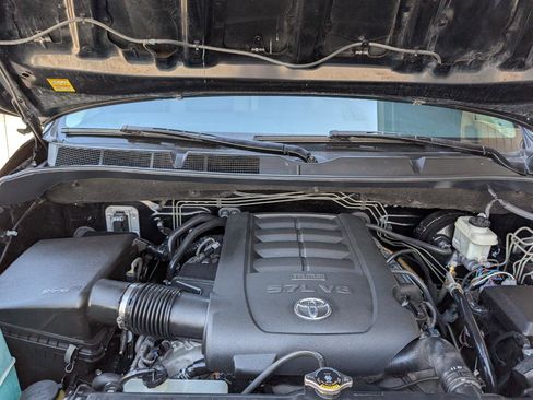 Used 2012 Toyota Tundra 2WD Double Cab w/ Tow Pkg image 23