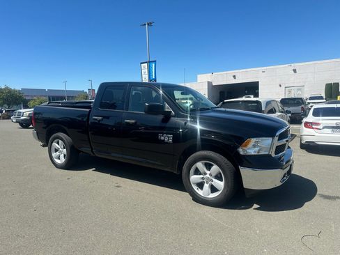 Used 2024 RAM 1500 Classic SLT AWD/4WD image 2