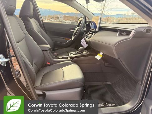 New 2026 Toyota Corolla Cross XLE image 30