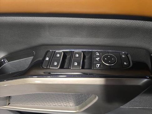 Used 2022 Nissan Pathfinder Platinum w/ Cargo Package AWD/4WD image 29