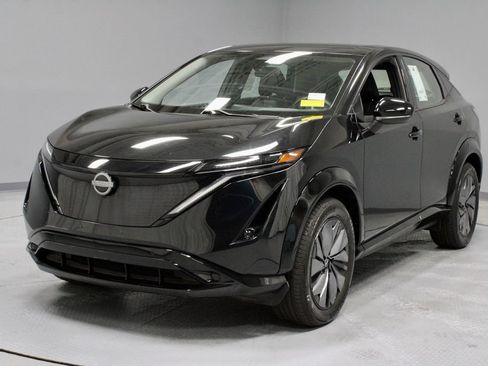Certified 2023 Nissan Ariya AWD image 7