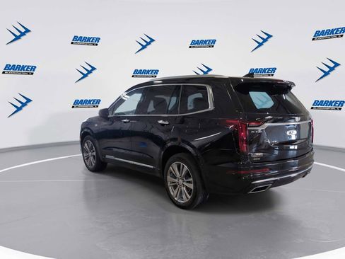 Used 2023 Cadillac XT6 Premium Luxury image 6