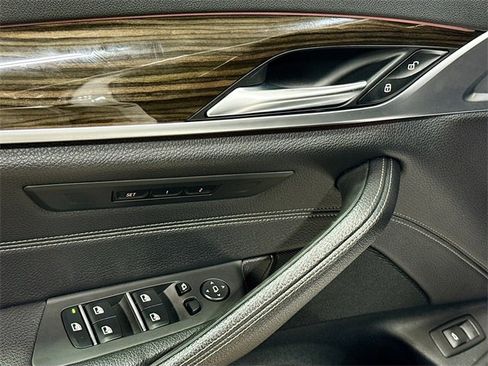 Used 2018 BMW 540i xDrive image 14