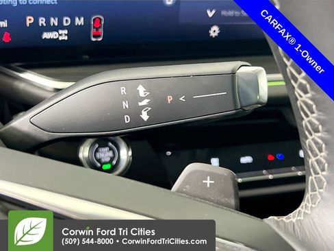 Used 2025 Buick Envision Preferred AWD/4WD image 10