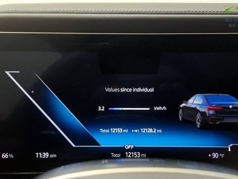 Used 2025 BMW i7 xDrive60 w/ Executive Package RWD image 55