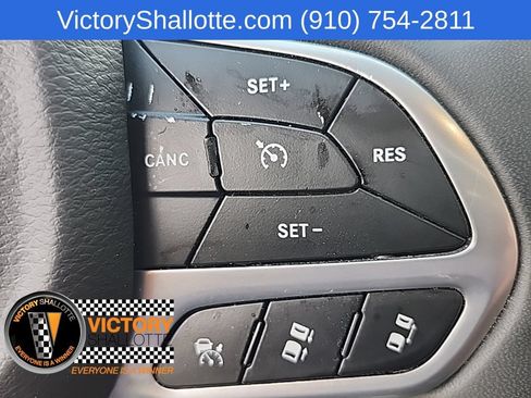 Certified 2023 Chrysler Pacifica Touring-L FWD image 16