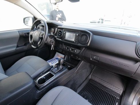 Used 2018 Toyota Tacoma SR5 image 34