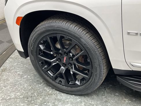 Certified 2023 GMC Yukon XL Denali AWD/4WD image 36