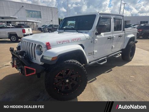 Used 2020 Jeep Gladiator Overland AWD/4WD image 1