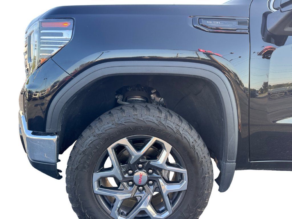 Used 2024 GMC Sierra 1500 SLT w/ SLT Premium Plus Package AWD/4WD image 14