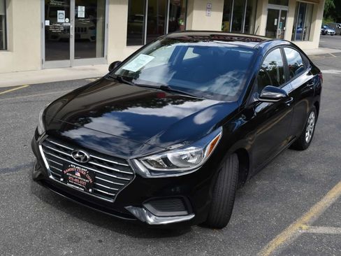 Used 2020 Hyundai Accent SE FWD image 8