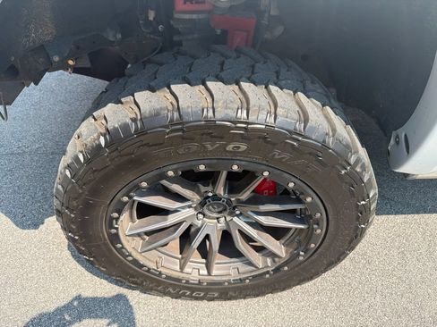 Used 2019 GMC Sierra 1500 Denali w/ Denali Ultimate Package AWD/4WD image 10