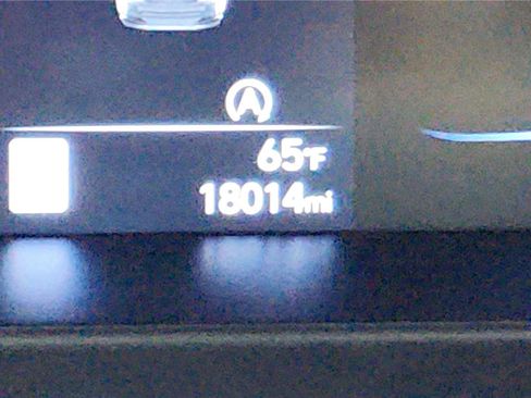 Used 2024 Hyundai Elantra SE image 37