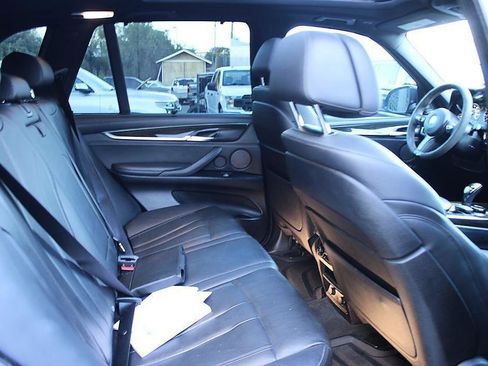 Used 2017 BMW X5 xDrive50i AWD/4WD image 17