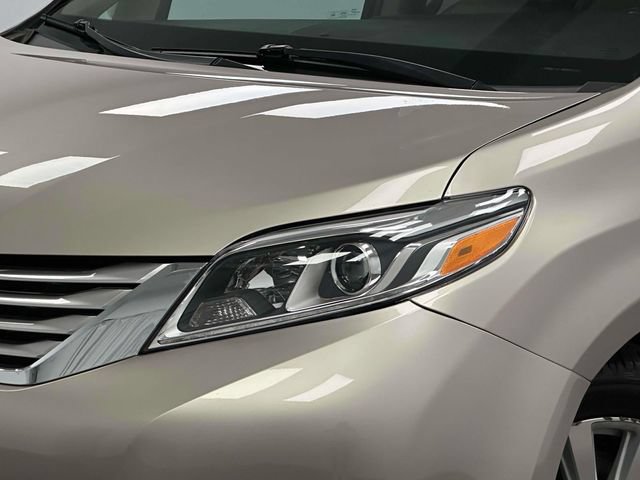 Used 2017 Toyota Sienna Limited Premium w/ Protection Package AWD/4WD image 19