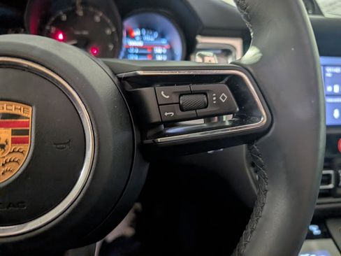 Used 2023 Porsche Macan image 31