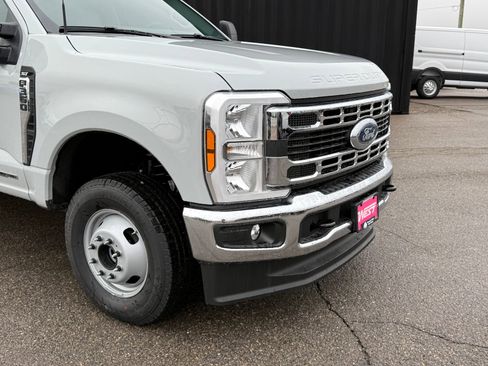 New 2026 Ford F350 XLT image 4