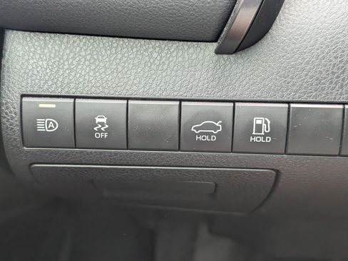 Used 2024 Toyota Camry XSE FWD image 8