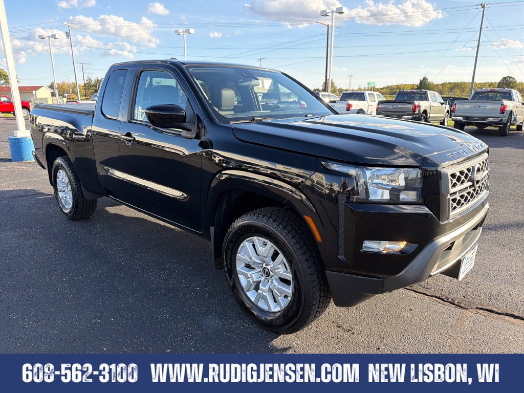 Used 2022 Nissan Frontier SV AWD/4WD image 7