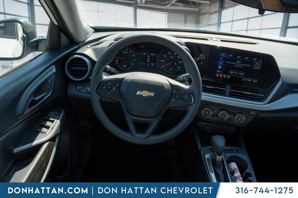 New 2026 Chevrolet Trax LS FWD image 5