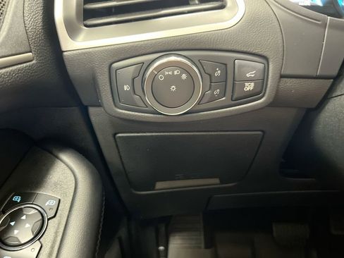 Used 2022 Ford Edge SEL w/ Convenience Package AWD/4WD image 18