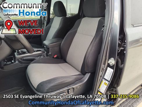 Used 2020 Toyota Tacoma TRD Sport w/ Technology Package RWD image 22