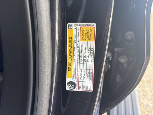 Certified 2025 GMC Sierra 1500 Denali AWD/4WD image 35