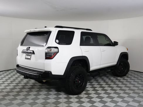 Used 2023 Toyota 4Runner TRD Off-Road Premium w/ Moonroof Package AWD/4WD image 4