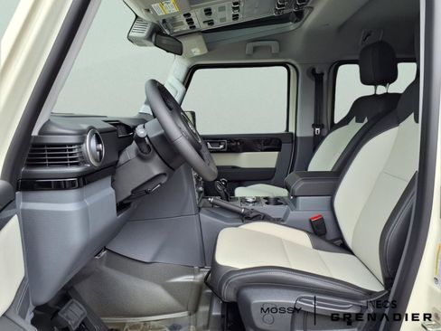 New 2025 INEOS Grenadier Fieldmaster Edition image 8