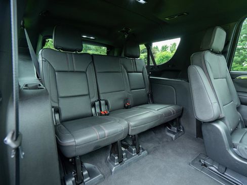 Used 2023 Chevrolet Suburban RST w/ Luxury Package AWD/4WD image 27