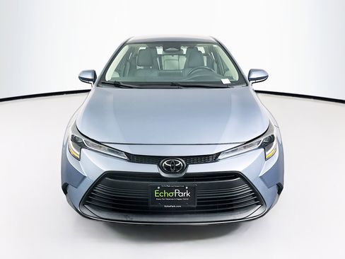 Used 2024 Toyota Corolla LE w/ LE Convenience Package FWD image 2