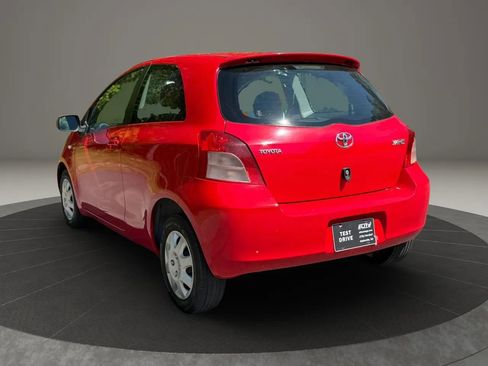 Used 2007 Toyota Yaris 2-Door Hatchback FWD image 4